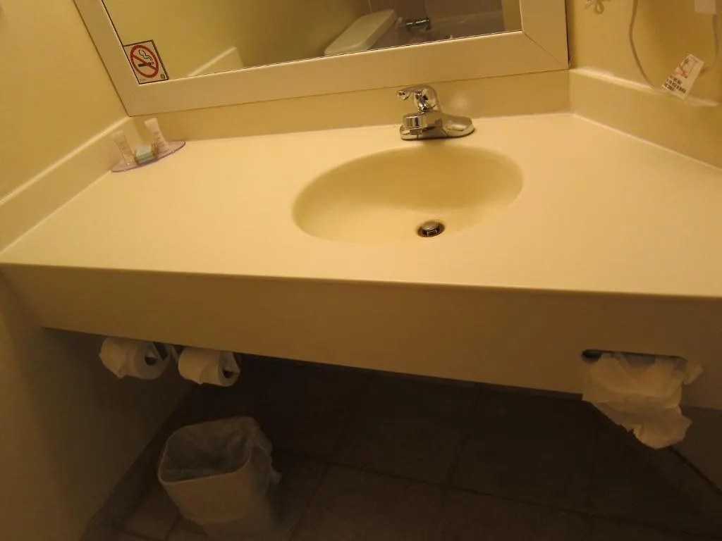 *** Hotel Travelodge By Wyndham Ottawa West Canada