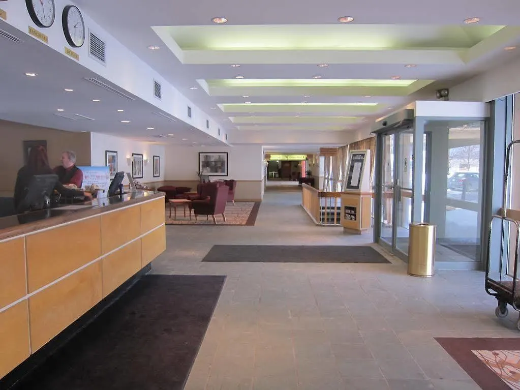 Travelodge By Wyndham Ottawa West 3*,